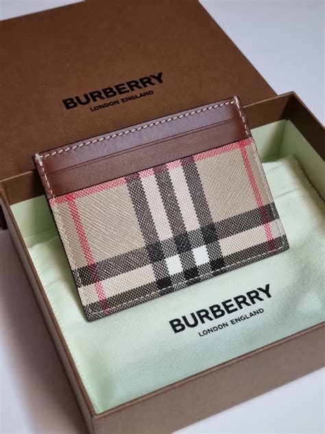 mens burberry card holder|burberry wallet men's vintage.